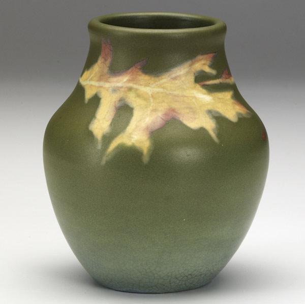 Appraisal: HARRIET WILCOXROOKWOODPainted Mat vase with oak leaves or Flame mark