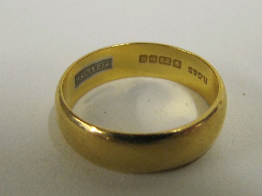 Appraisal: Twenty two carat gold wedding band Approx gms