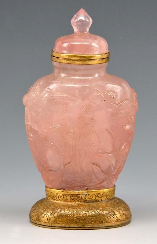 Appraisal: Chinese rose quartz snuff bottle Chinese rose quartz snuff bottle