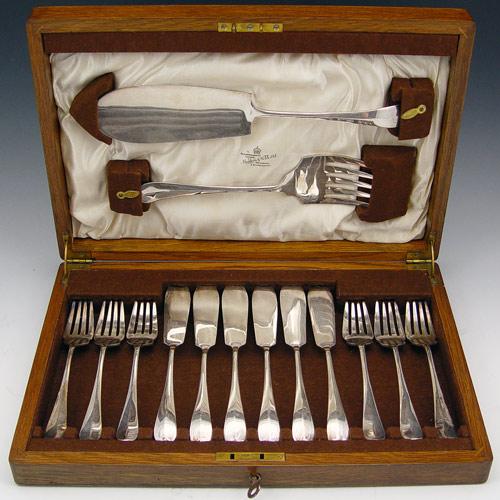 Appraisal: MAPPIN WEBB SILVERPLATE FISH SERVICE IN BOX Includes forks ''