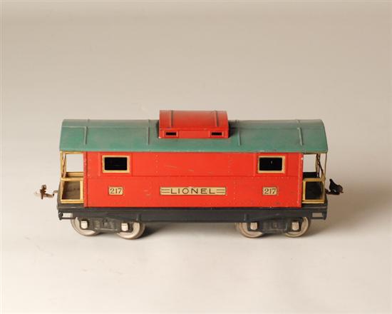 Appraisal: Lionel Standard Gauge Caboose red peacock roof no box