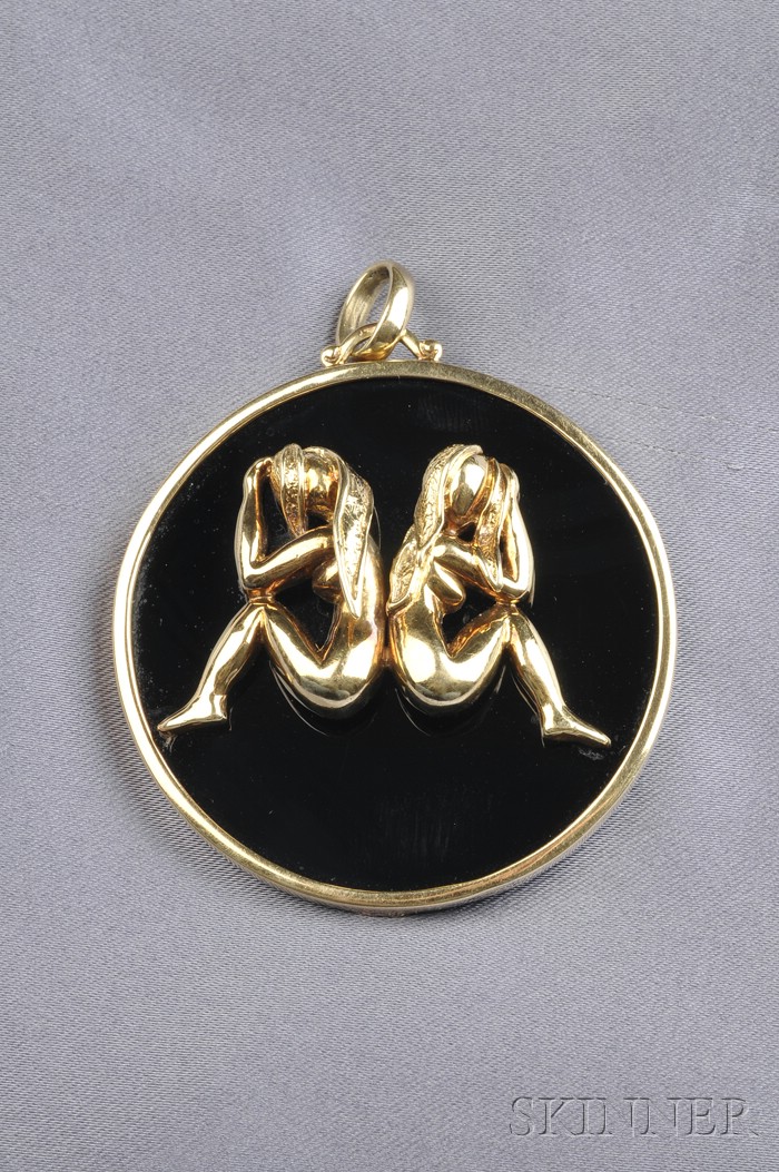 Appraisal: kt Gold and Onyx Gemini Pendant depicting two women against