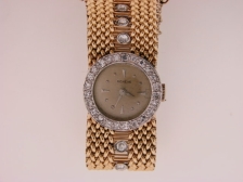 Appraisal: Lady s K and diamond Swiss Geneve watch with diamond