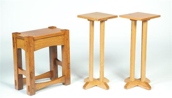 Appraisal: THREE PIECES OF ARTS CRAFTS-STYLE FURNITURE Stand in quarter sawn