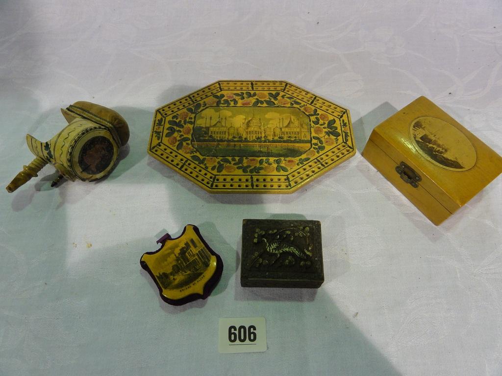 Appraisal: A selection of Mauchline ware including a small trinket box