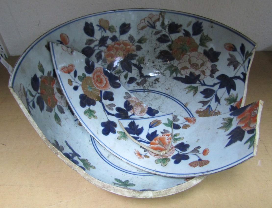 Appraisal: A thC Chinese earthenware punch bowl the circular body decorated