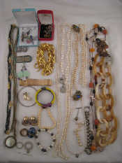 Appraisal: A mixed lot of jewellery including white metal tests silver