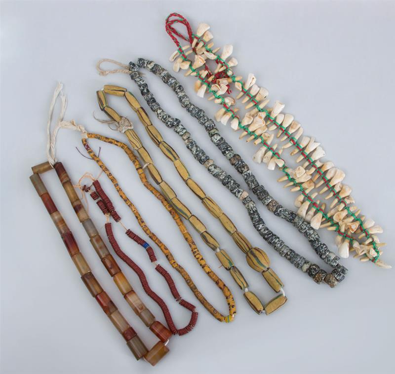 Appraisal: MISCELLANEOUS GROUP OF ASSORTED BEAD NECKLACES A carnelian bead necklace