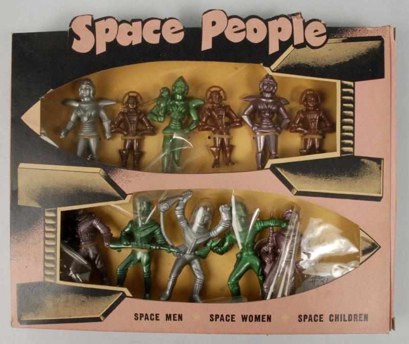 Appraisal: Lot of Archer Plastic Space People Description Circa s Includes