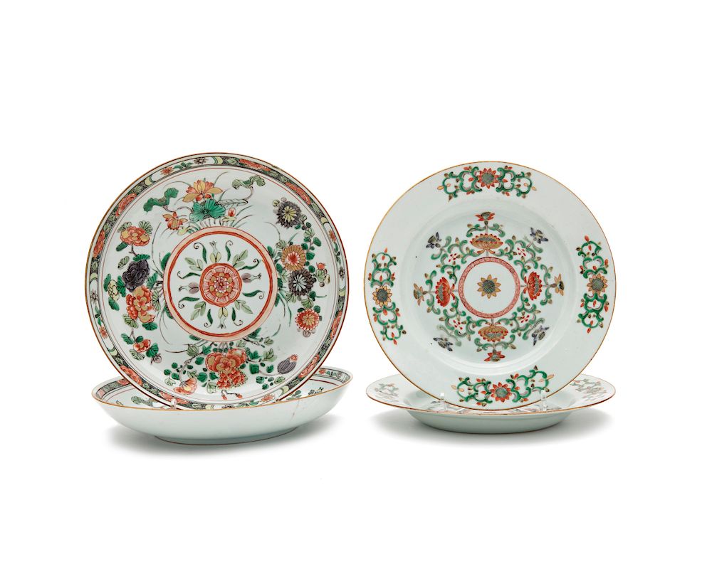 Appraisal: Pair of Chinese Export Porcelain Famille Verte Shallow Bowls and