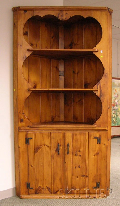 Appraisal: Country-style Pine Corner Cupboard ht wd dp in