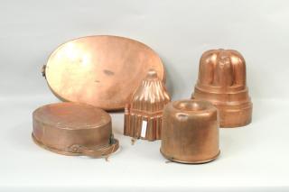 Appraisal: Group Copper Molds and Pans Group of copper molds and