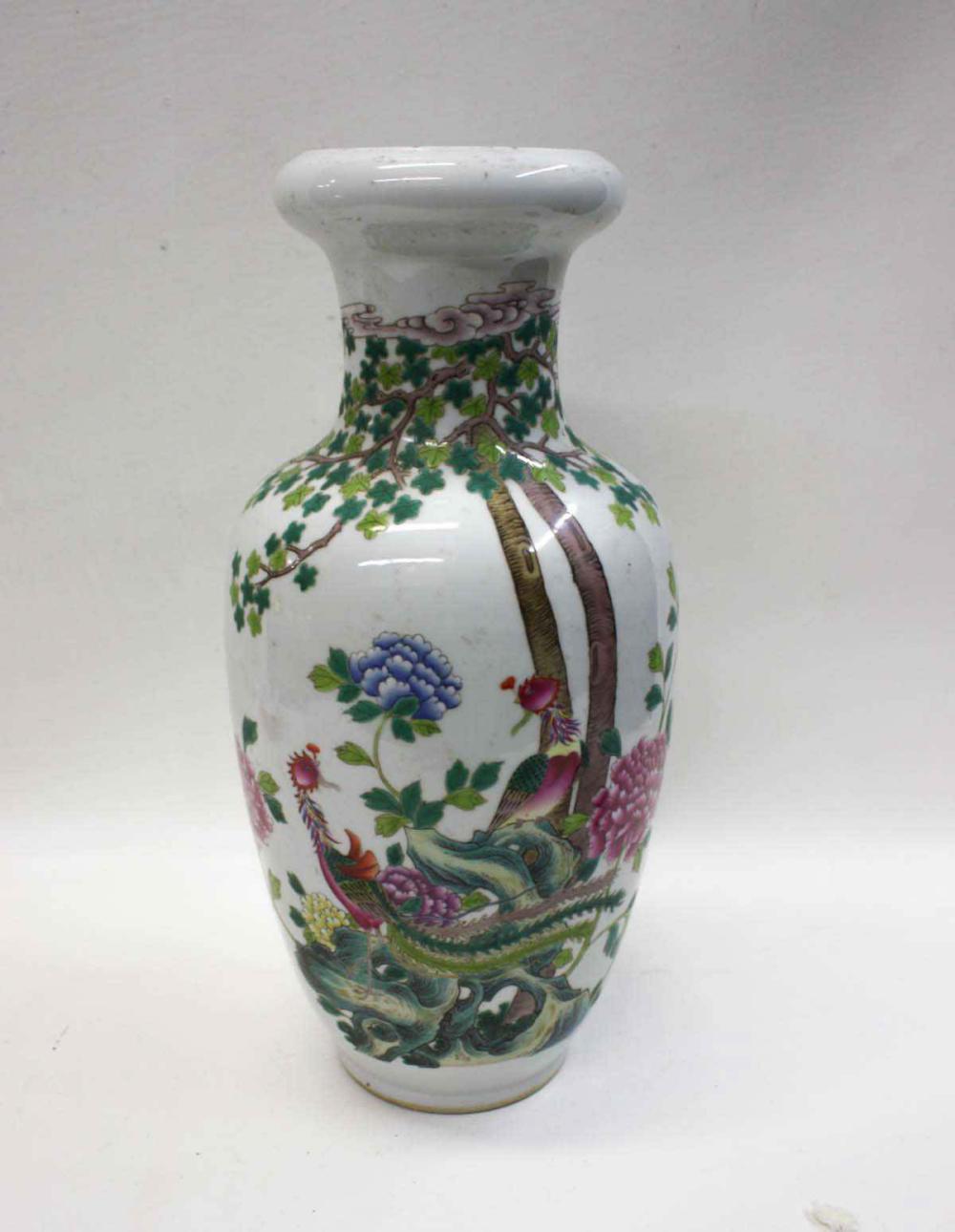 Appraisal: CHINESE FAMILE ROSE PORCELAIN VASE of garlic head form and