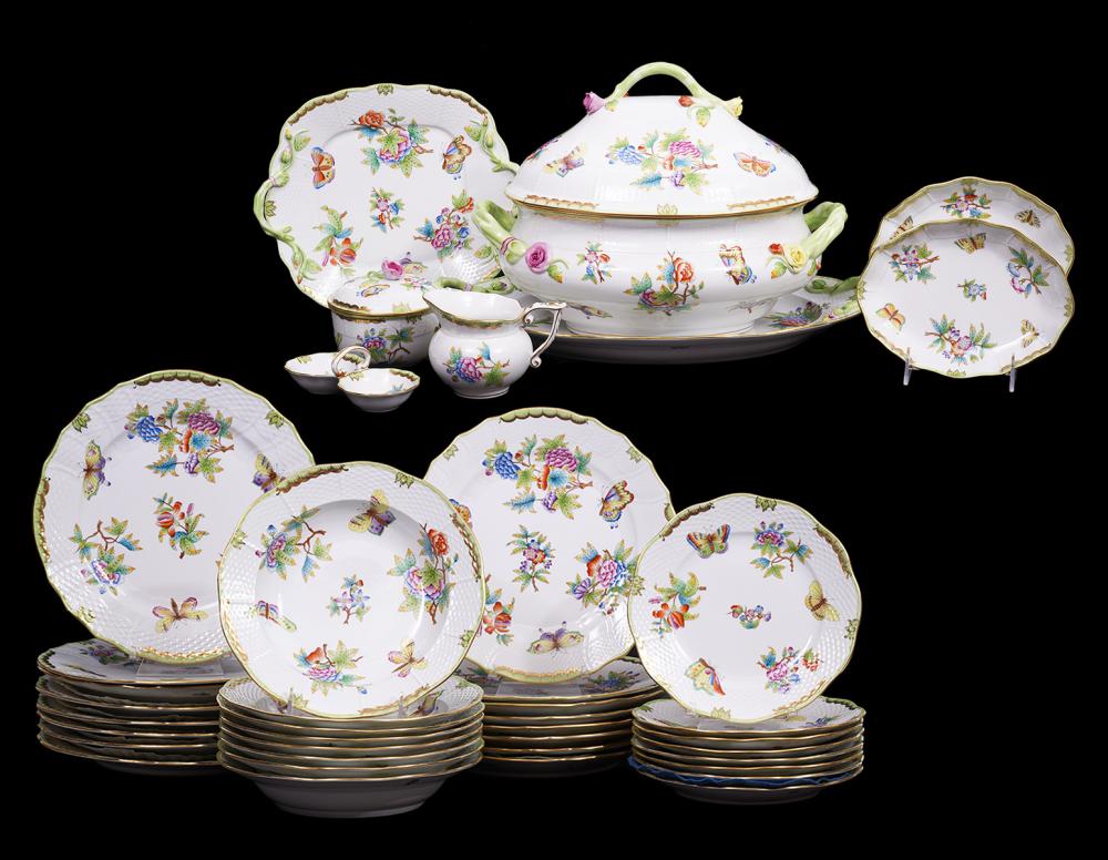 Appraisal: PCS HEREND QUEEN VICTORIA CHINA pieces of Herend Queen Victoria