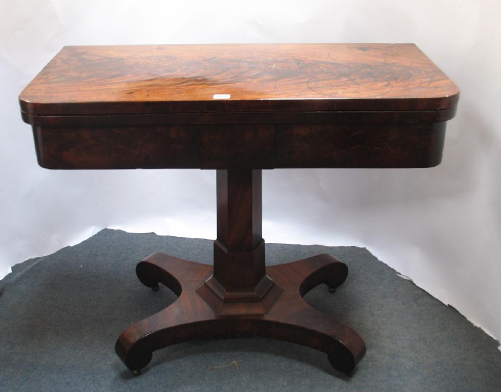 Appraisal: A WILLIAM IV MAHOGANY TEA TABLE of good colour the