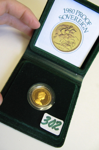 Appraisal: A PROOF GOLD SOVEREIGN featuring the profile of Queen Elizabeth