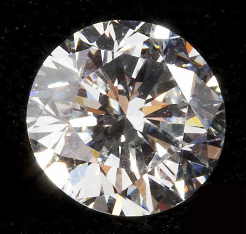 Appraisal: Unmounted Diamondone unmounted round brilliant cut diamond weighing carat x