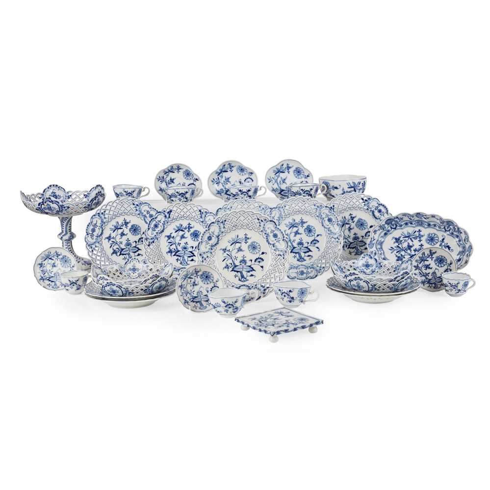 Appraisal: MEISSEN BLUE AND WHITE 'ONION PATTERN' RETICULATED DESSERT SERVICE MOSTLY