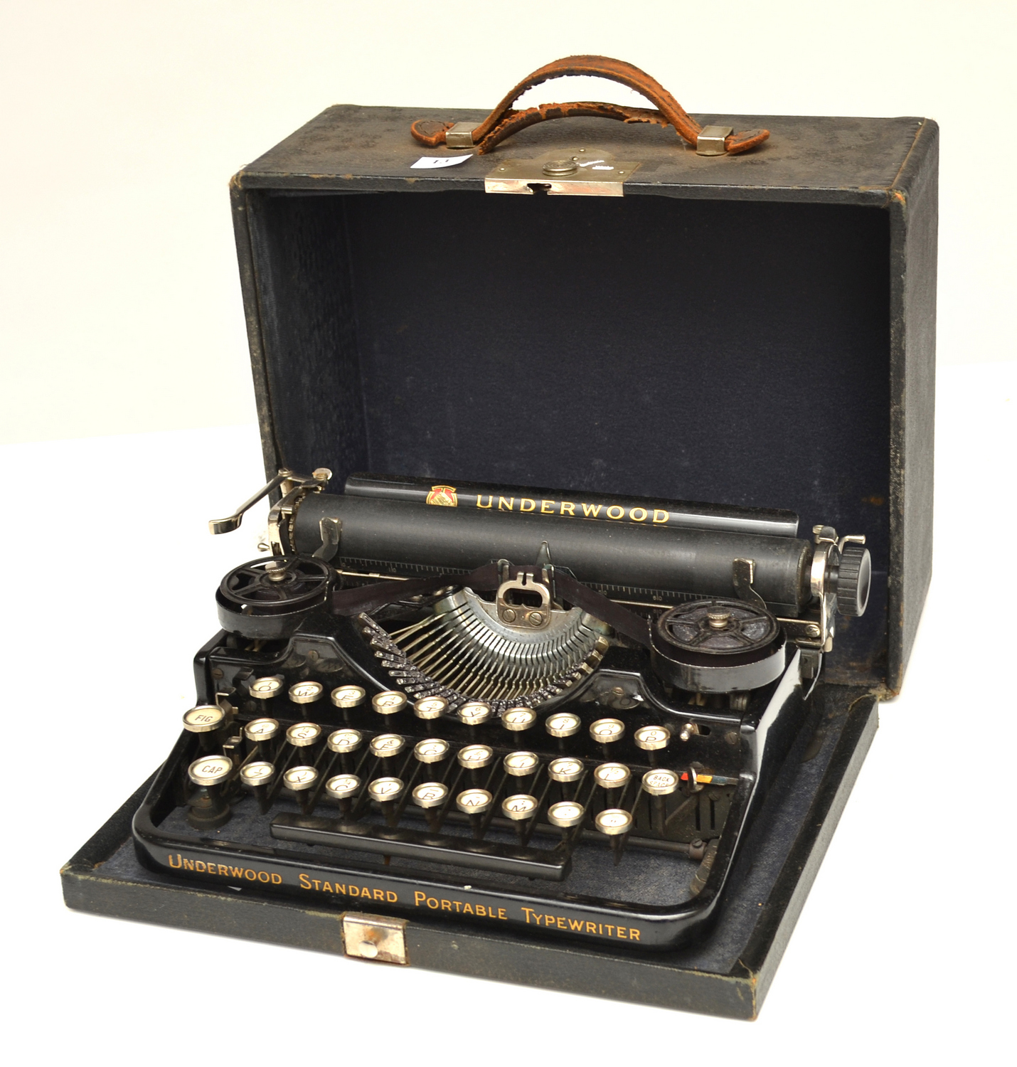 Appraisal: A CASED UNDERWOOD TYPEWRITER