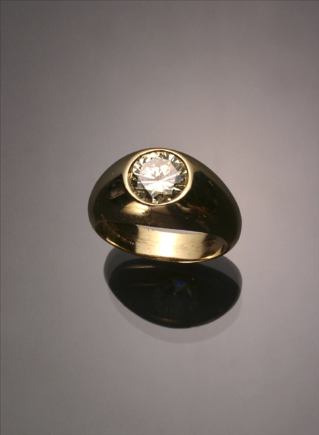 Appraisal: Gentleman's Tested -Karat Yellow-Gold and Diamond Gypsy Ring The bezel