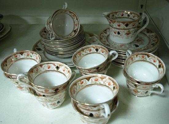 Appraisal: A Staffordshire tea service of thirty nine pieces transfer printed