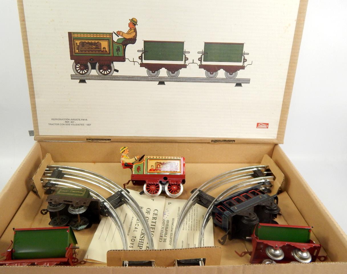 Appraisal: A Jaya tin plate clockwork train set