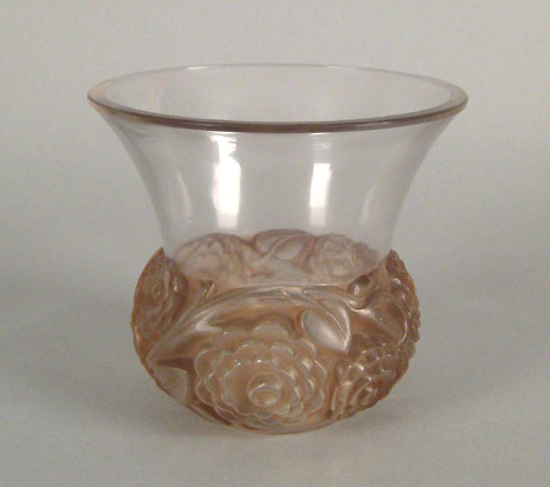 Appraisal: Lalique vase early th c with relief floral and leaf