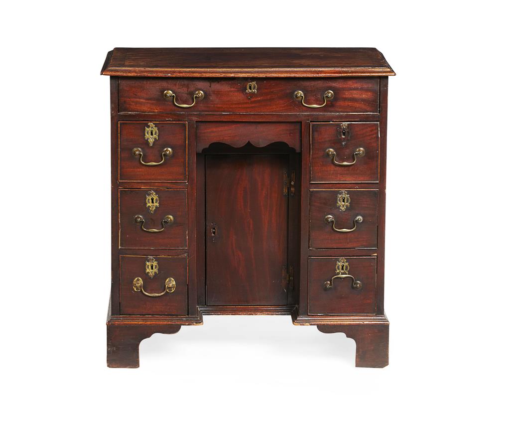 Appraisal: GEORGE III MAHOGANY KNEEHOLE DRESSING TABLE TH CENTURY of small