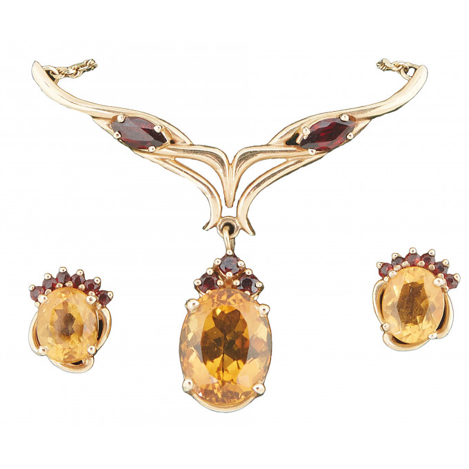 Appraisal: K Yellow Gold Three Piece Citrine and Garnet Set th