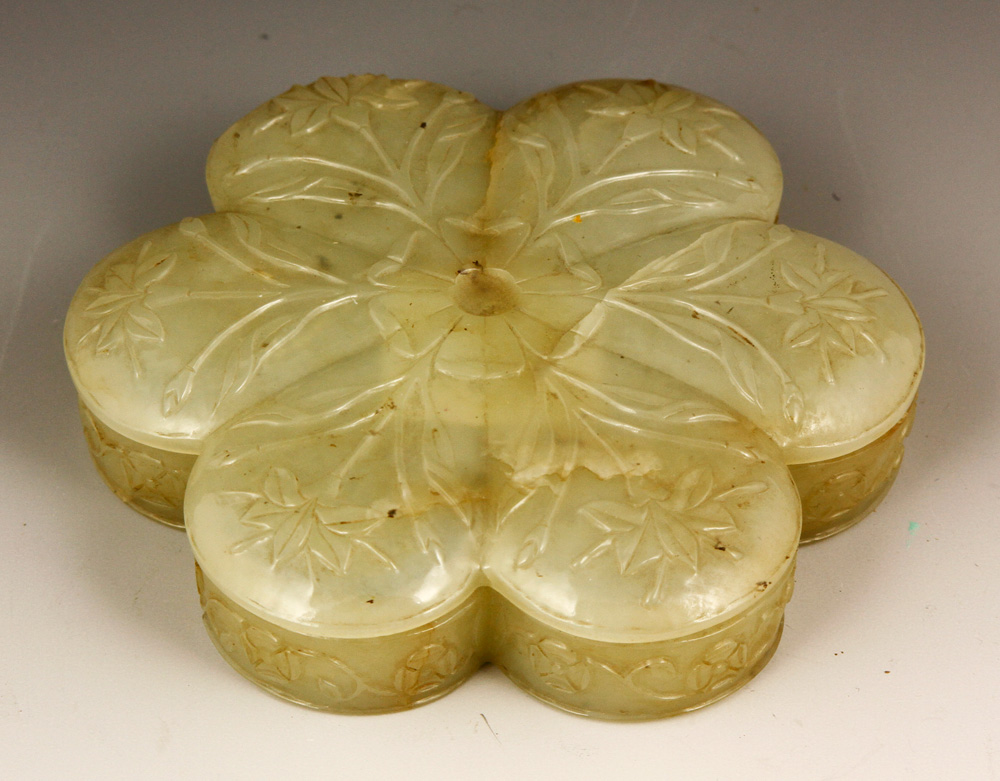 Appraisal: - Chinese Carved Jade Box Carved jade box China in