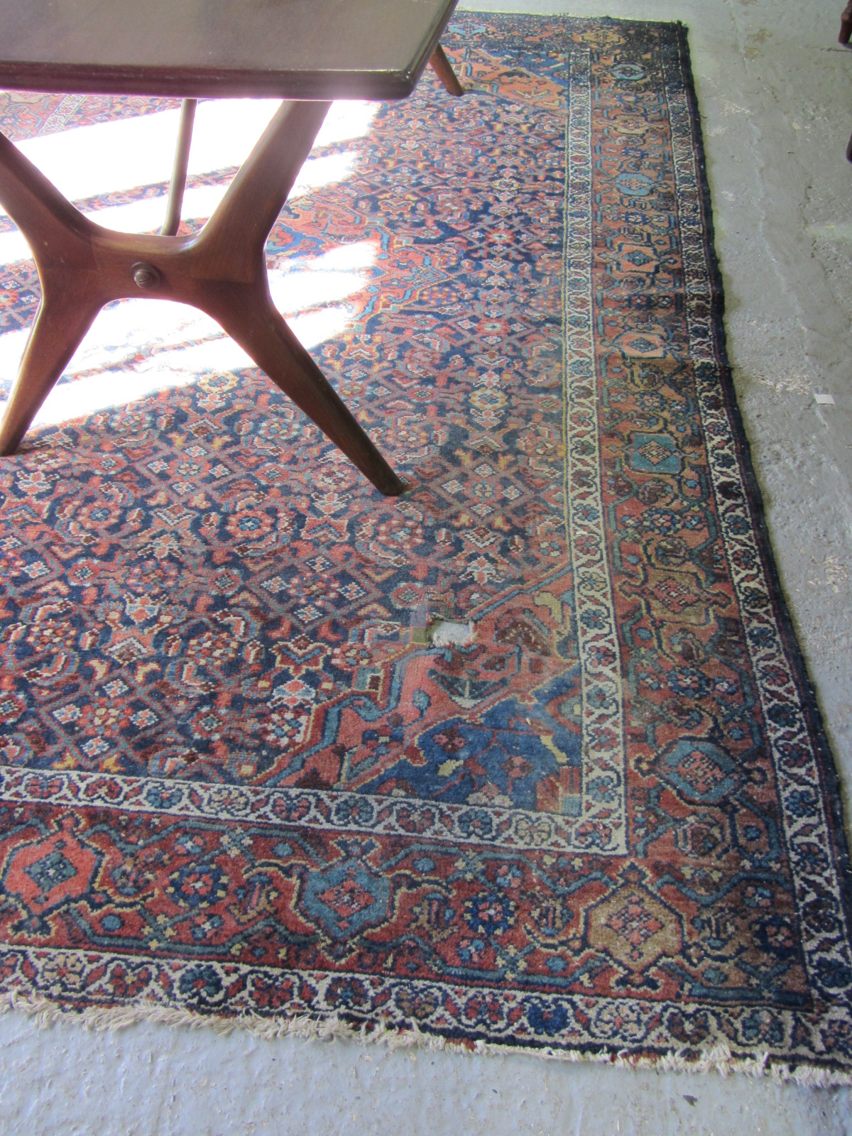 Appraisal: A West Persian rug