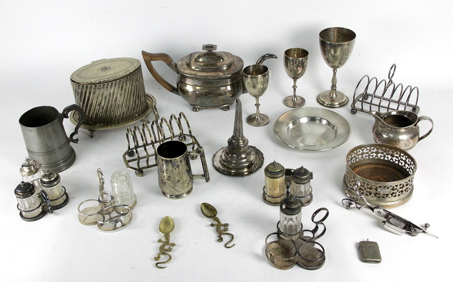 Appraisal: A quantity of silver plated items including teapot toast rack