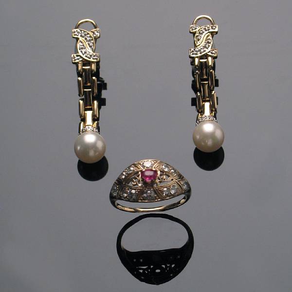 Appraisal: A collection of diamond cultured pearl and gold jewelry featuring