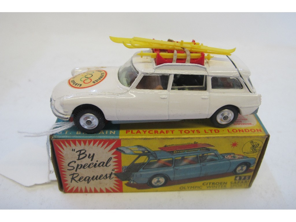 Appraisal: A boxed Corgi Citroen Safari with skis and poles on