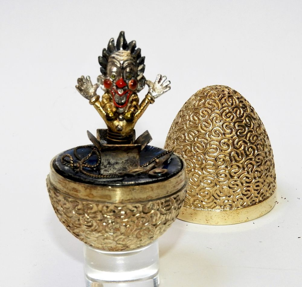 Appraisal: Stuart Devlin Gilt Sterling Silver Surprise Egg Stuart Devlin England