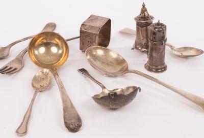 Appraisal: A small quantity of silver to include a sauce ladle