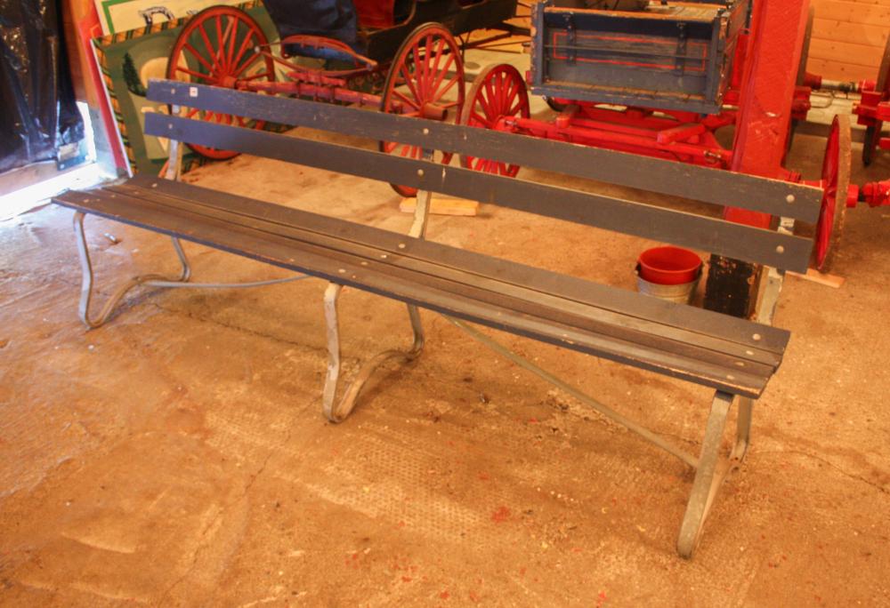 Appraisal: GREEN WOOD AND METAL PARK BENCH L