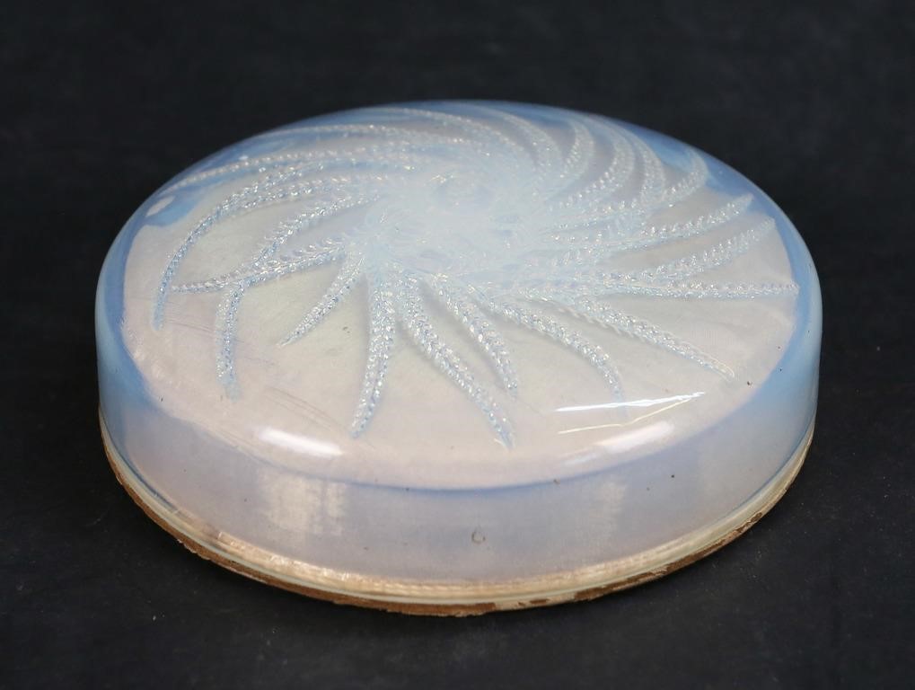 Appraisal: Signed Rene Lalique for Houbigant Quatre Flacons powder box Opalescent