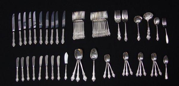 Appraisal: ONEIDA MELBOURNE STERLING FLATWARE SET pieces in the Melbourne pattern