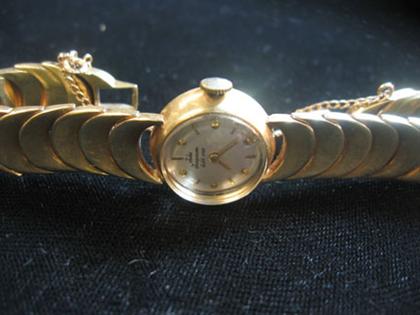 Appraisal: karat yellow gold lady's wristwatch Jules Jurgensen Circular cased face