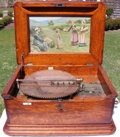 Appraisal: REGINA DOUBLE COMB MUSIC BOX QUARTER SAWN OAKCASE INTERIOR HAS