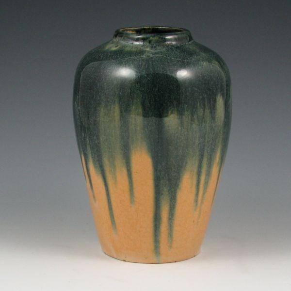 Appraisal: Muncie vase in Peachskin glaze Marked I-D Mint with a