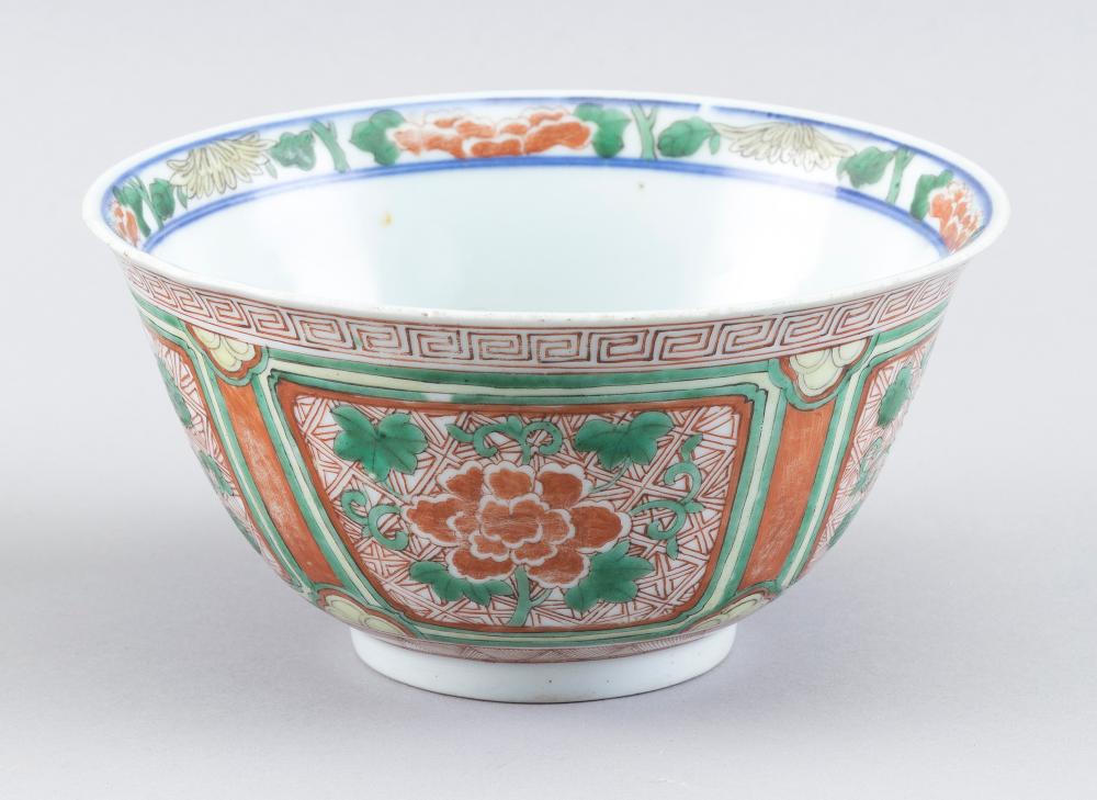 Appraisal: CHINESE WUCAI PORCELAIN BOWL LATE TH EARLY TH CENTURY HEIGHT