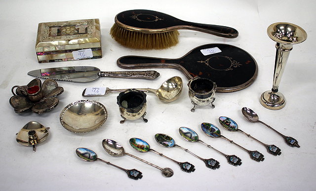 Appraisal: AN ANTIQUE SILVER AND TORTOISESHELL BACKED DRESSING TABLE HAND MIRROR