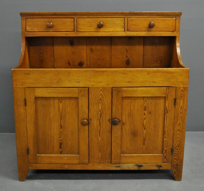 Appraisal: - Pennsylvania pine dry sink c h x w x