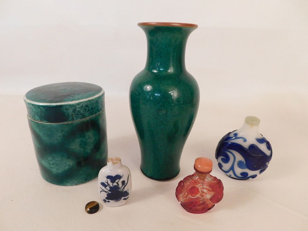 Appraisal: CHINESE SNUFF BOTTLES VASES Lot of Chinese items as displayed