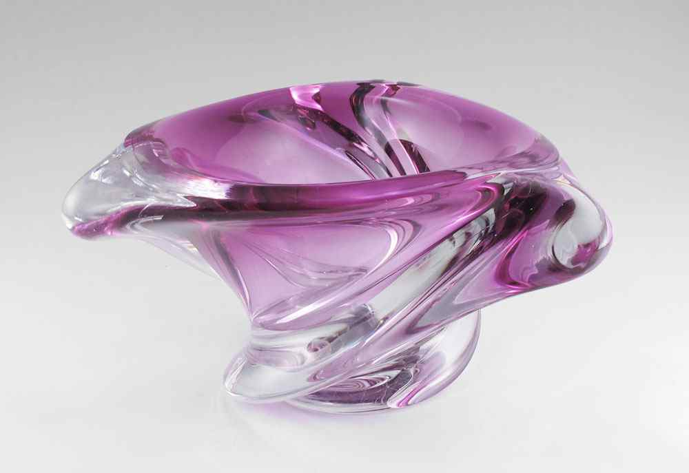 Appraisal: VAL ST LAMBERT THICK WALLED SWIRL BOWL Fuchsia to clear