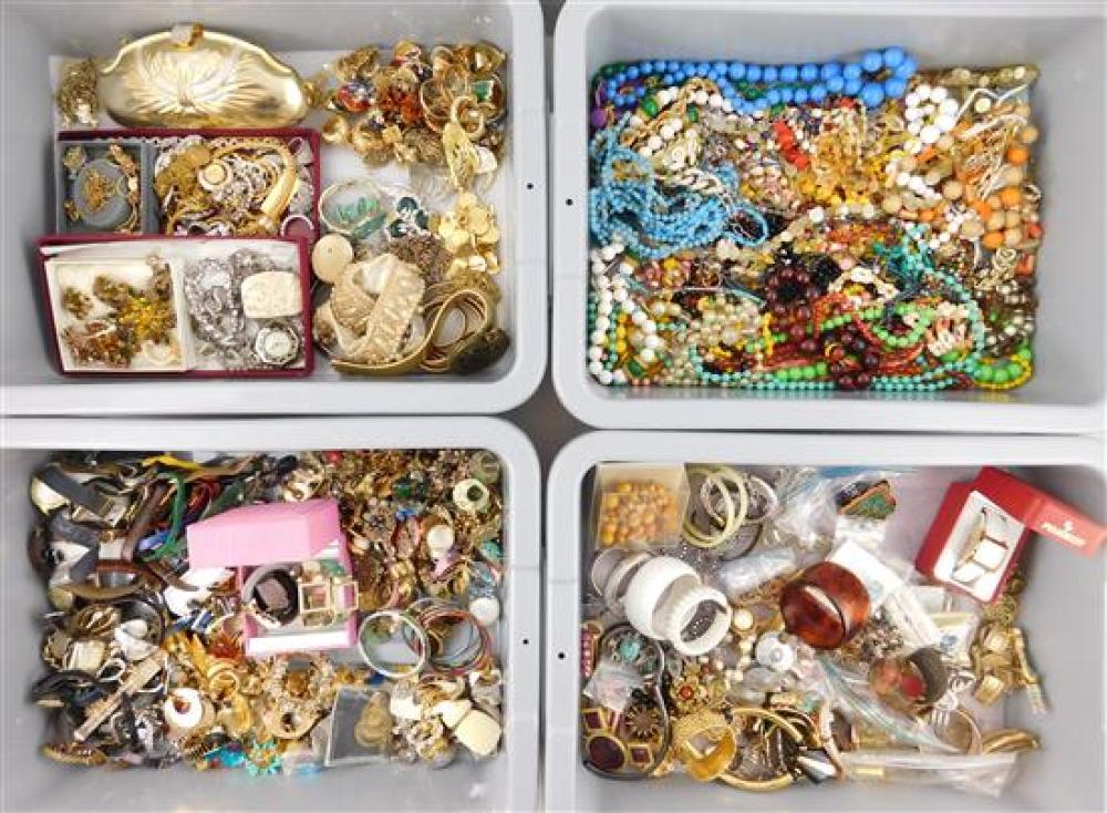 Appraisal: COSTUME JEWELRY Large assortment of costume jewelry and vintage accessories