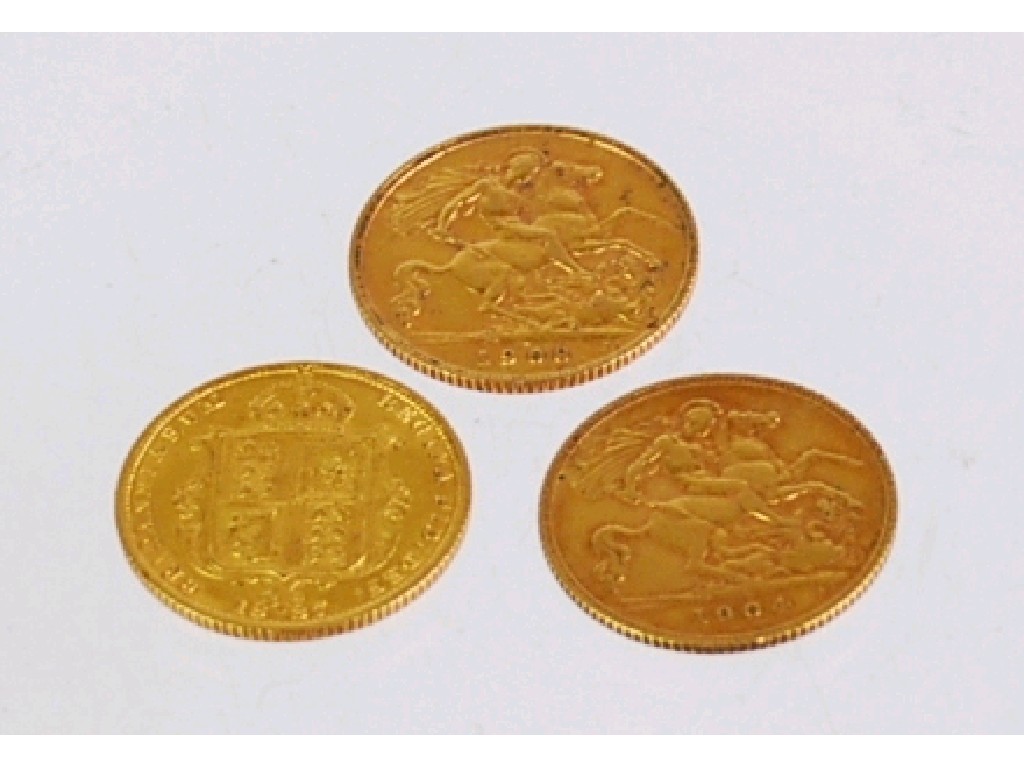 Appraisal: VICTORIAN JUBILEE HEAD GOLD HALF SOVEREIGN AND TWO EDWARD VII