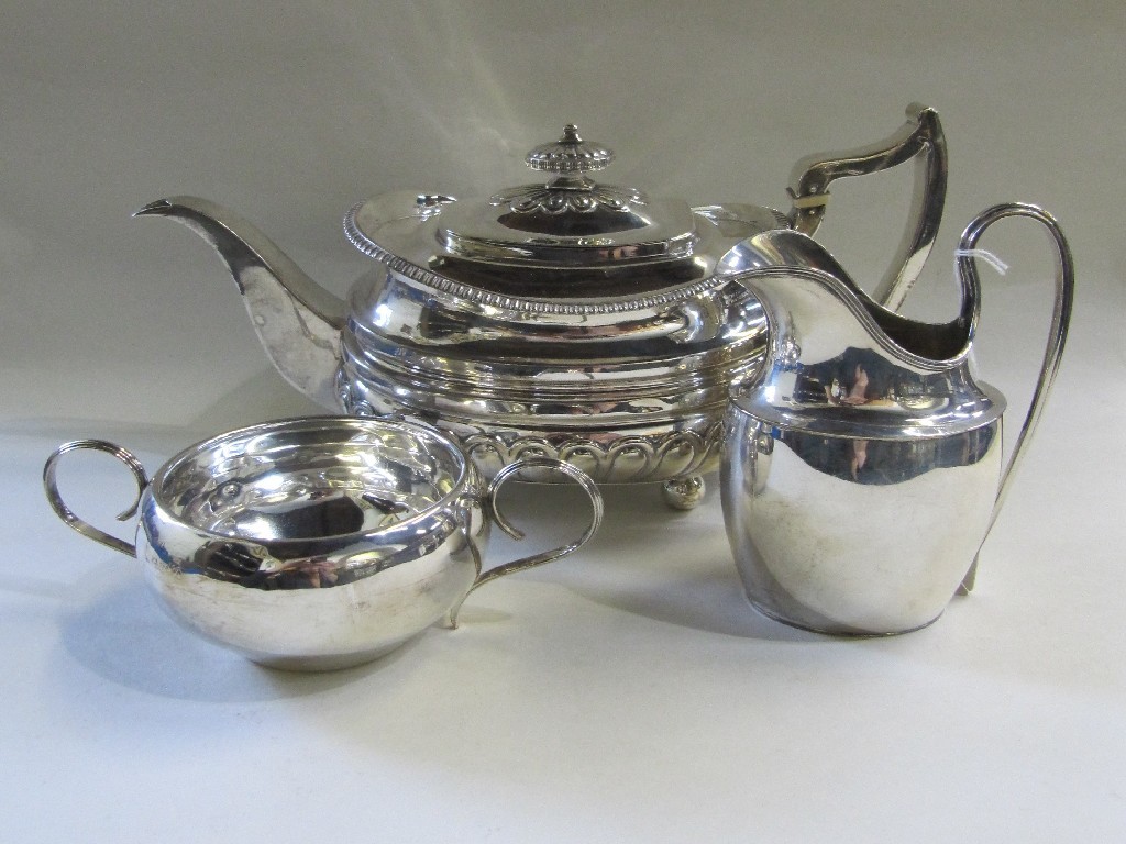 Appraisal: Silver teapot London